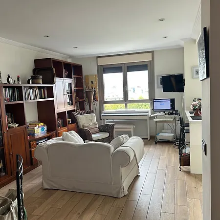 Residencial Playa Poniente 66 De Gijón